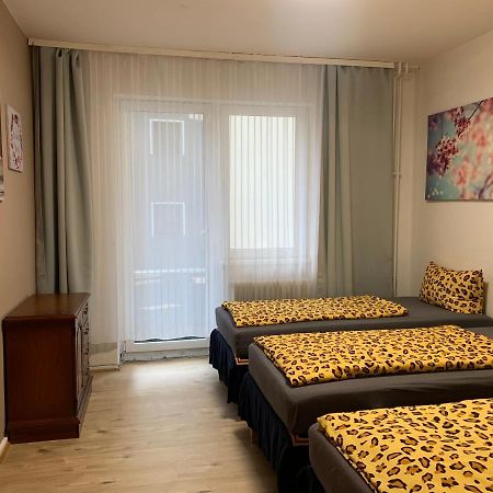 Berlin - Imma Wat Los - Wohnung Fuer 11 Personen Berlim Exterior foto
